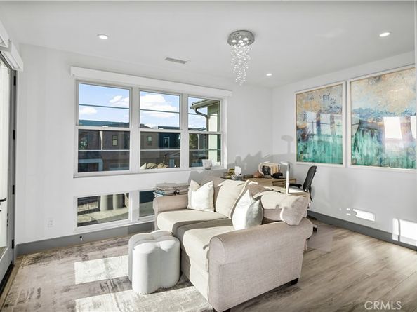 10 Ocean Place, Seal Beach CA 90740