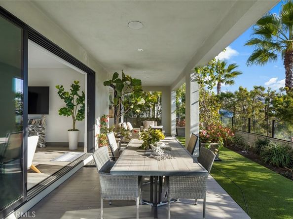 10 Ocean Place, Seal Beach CA 90740