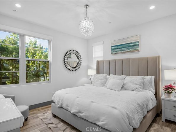 10 Ocean Place, Seal Beach CA 90740