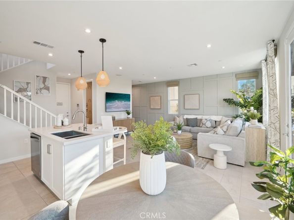 16054 Montenegro Lane, Fontana CA 92336