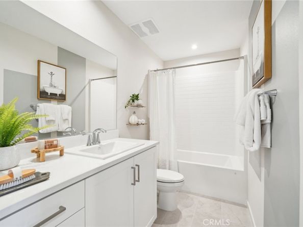 16054 Montenegro Lane, Fontana CA 92336