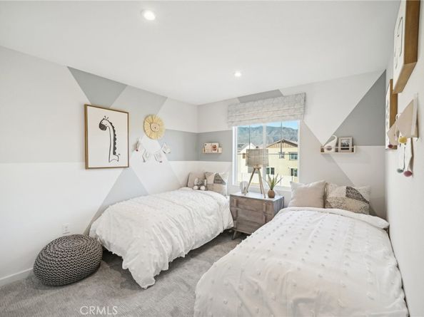 16054 Montenegro Lane, Fontana CA 92336