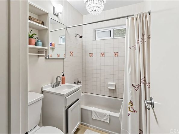 705 McDonald Avenue, Wilmington CA 90744