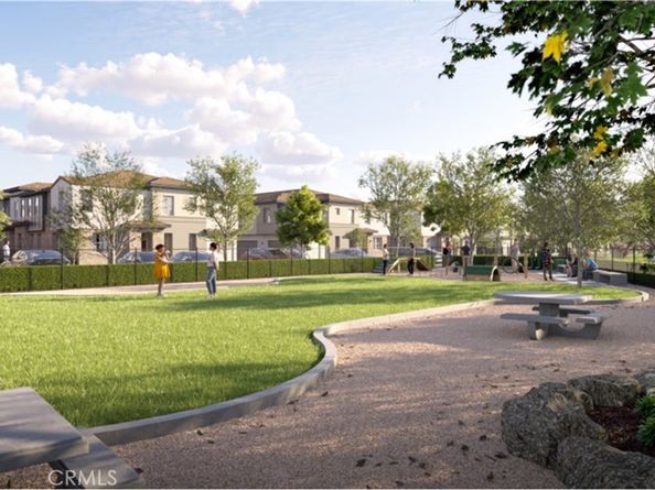 2745 E Amberley Privado, Ontario CA 91762