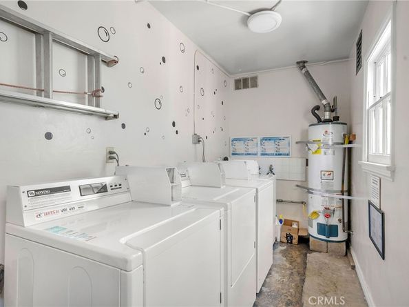 10372 Ashton Avenue, Los Angeles CA 90024