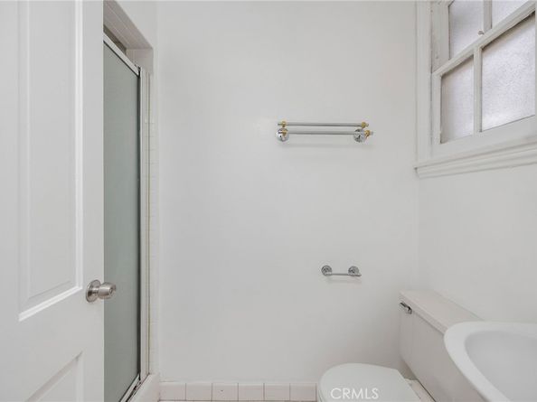 10372 Ashton Avenue, Los Angeles CA 90024