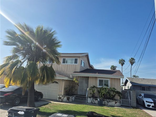 12621 S Hoover, Los Angeles CA 90044