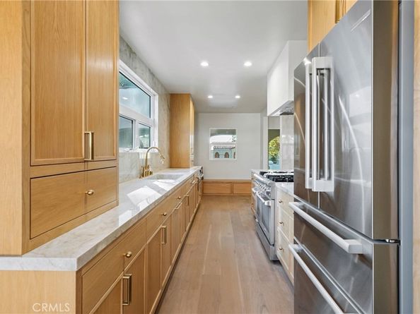 3924 Dublin, Leimert Park CA 90008