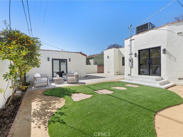 3924 Dublin, Leimert Park CA 90008