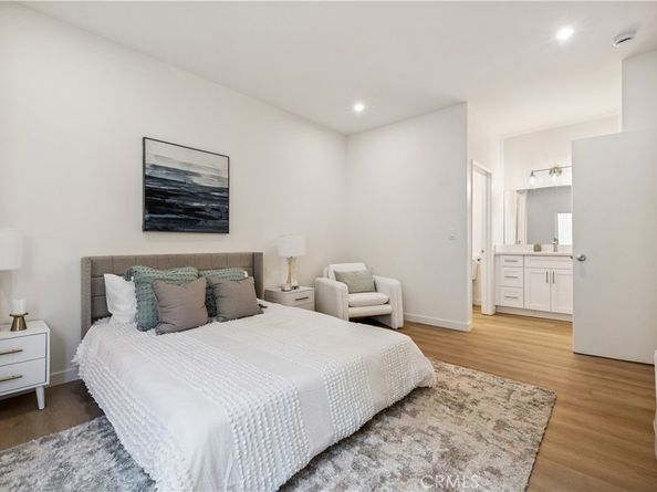 11722 Avon, Los Angeles CA 90066