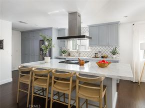 1110 Queen Anne, Los Angeles CA 90019