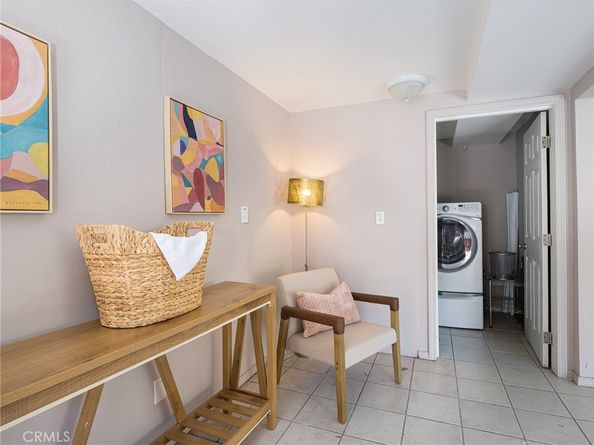 1110 Queen Anne, Los Angeles CA 90019