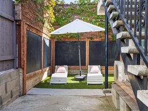 1110 Queen Anne, Los Angeles CA 90019