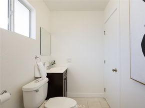 1110 Queen Anne, Los Angeles CA 90019