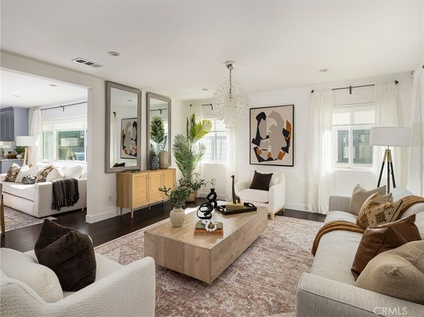 1110 Queen Anne, Los Angeles CA 90019