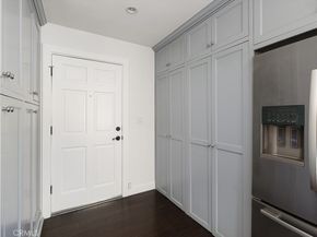 1110 Queen Anne, Los Angeles CA 90019