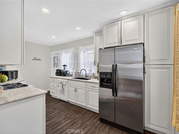 1524 E Hellman St, Long Beach CA 90813