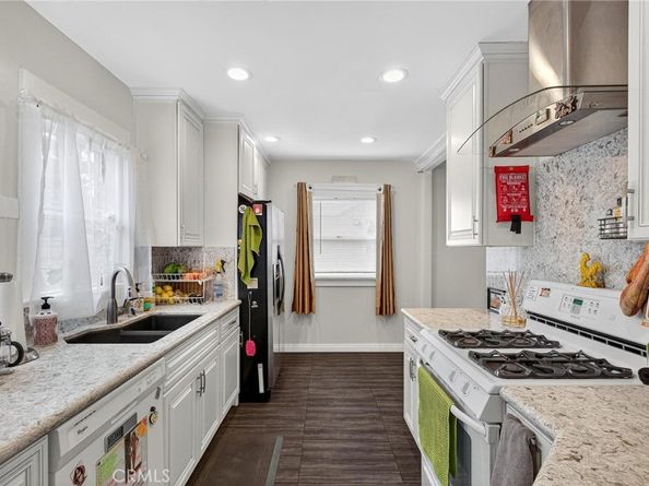 1524 E Hellman St, Long Beach CA 90813