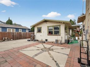 1524 E Hellman St, Long Beach CA 90813