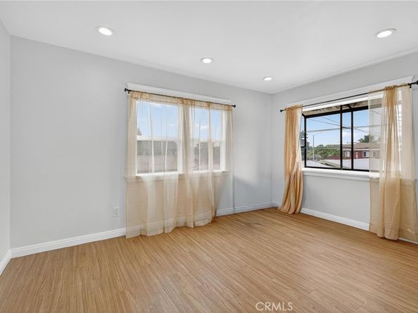 1524 E Hellman St, Long Beach CA 90813