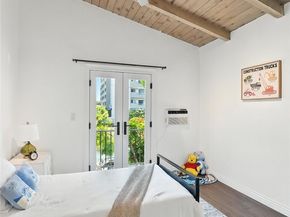 3315 Strongs Drive, Los Angeles CA 90292