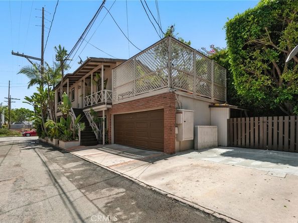 3315 Strongs Drive, Los Angeles CA 90292