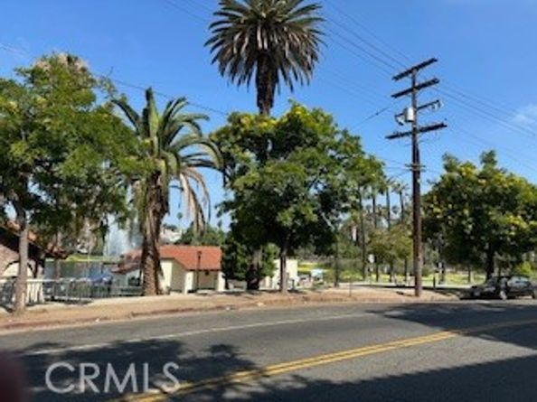 1937 Delta Street, Los Angeles CA 90026