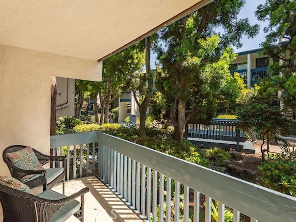 824 Camino Real 101, Redondo Beach CA 90277