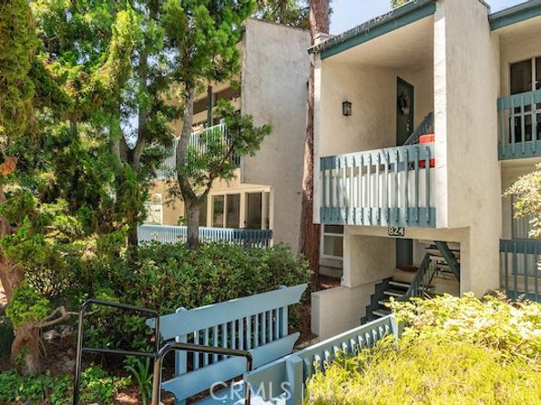 824 Camino Real 101, Redondo Beach CA 90277