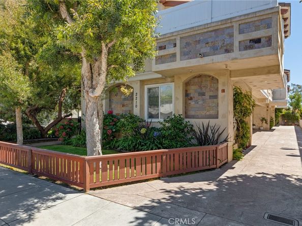 2210 Mathews Avenue A, Redondo Beach CA 90278