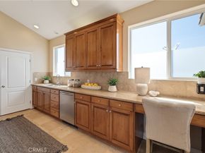 2210 Mathews Avenue A, Redondo Beach CA 90278