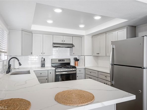 2208 The Strand, Manhattan Beach CA 90266