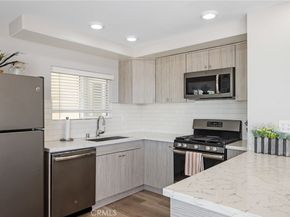 2208 The Strand, Manhattan Beach CA 90266