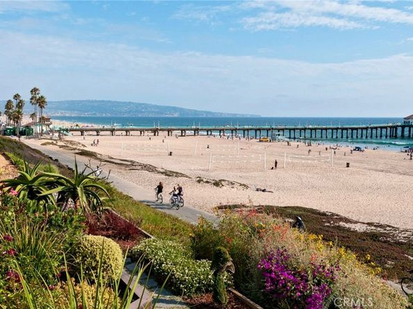 2208 The Strand, Manhattan Beach CA 90266