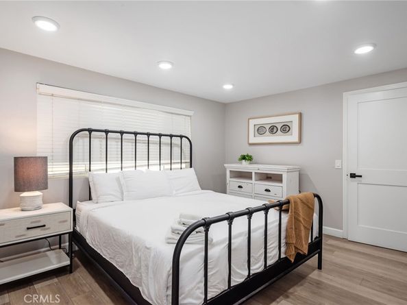 2208 The Strand, Manhattan Beach CA 90266