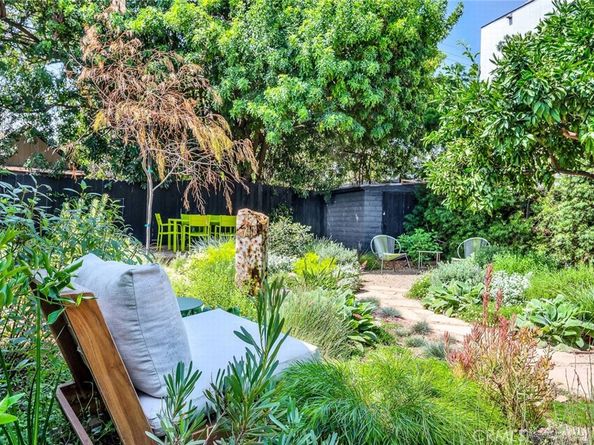 7451 Midfield Avenue, Los Angeles CA 90045