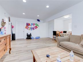 1720 Cerritos Avenue, Long Beach CA 90813