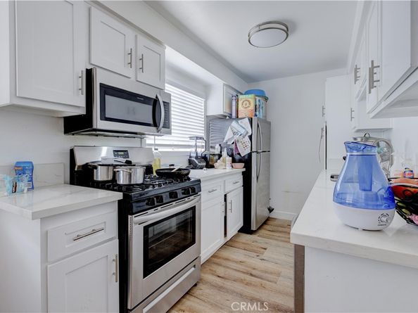 1720 Cerritos Avenue, Long Beach CA 90813