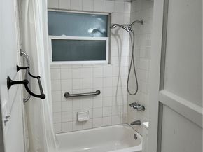 1250 W 83rd Street, Los Angeles CA 90044