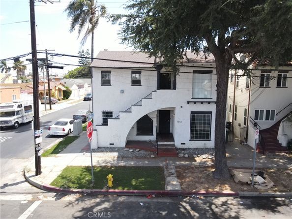 1250 W 83rd Street, Los Angeles CA 90044