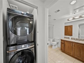 21301 Erwin 420, Woodland Hills CA 91367