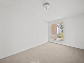 21301 Erwin 420, Woodland Hills CA 91367