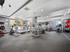 21301 Erwin 420, Woodland Hills CA 91367