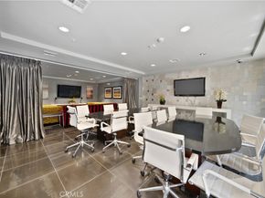 21301 Erwin 420, Woodland Hills CA 91367