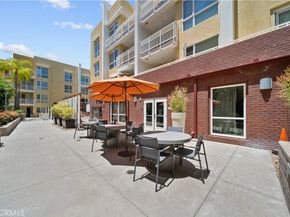 21301 Erwin 420, Woodland Hills CA 91367