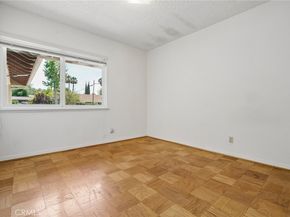 22259 Bassett, Canoga Park CA 91303