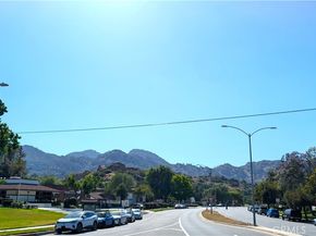 22304 Devonshire Street 4, Chatsworth CA 91311