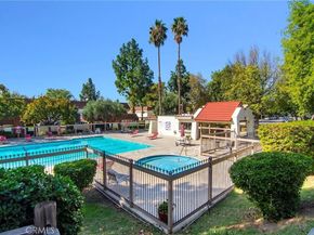 22304 Devonshire Street 4, Chatsworth CA 91311