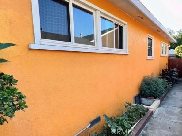 7517 N Ontario Street, Sun Valley CA 91504