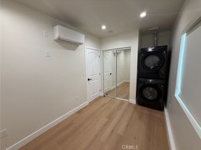 8100 Bellaire Avenue, North Hollywood CA 91605